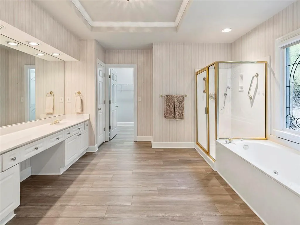 300 Craighead Drive, Sandy Springs, Georgia 30319, 4 Bedrooms Bedrooms, ,3 BathroomsBathrooms,Residential,Sold,300 Craighead Drive,6958166