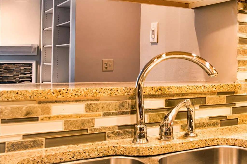 109 Barrington Hills Drive Unit 109, Sandy Springs, Georgia 30350, 2 Bedrooms Bedrooms, ,2 BathroomsBathrooms,Residential,Sold,109 Barrington Hills Drive Unit 109,5891746