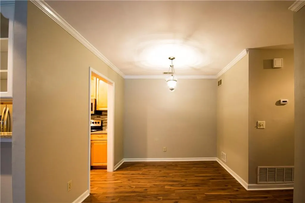 109 Barrington Hills Drive Unit 109, Sandy Springs, Georgia 30350, 2 Bedrooms Bedrooms, ,2 BathroomsBathrooms,Residential,Sold,109 Barrington Hills Drive Unit 109,5891746