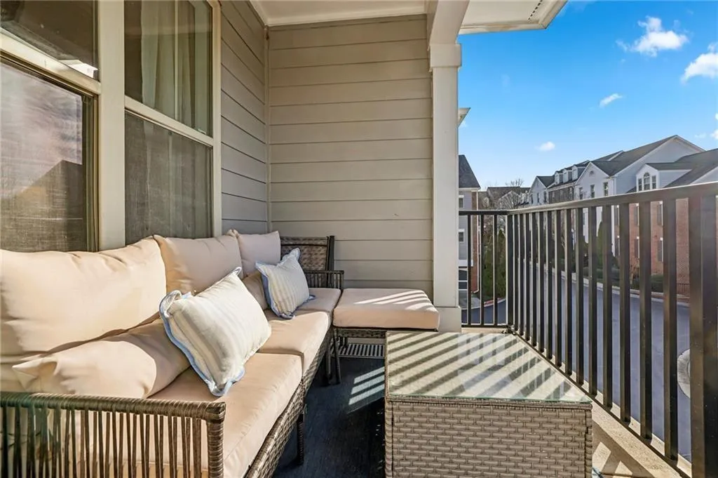 238 Le Gran Bend, Atlanta, Georgia 30328, 2 Bedrooms Bedrooms, ,2 BathroomsBathrooms,Residential,For Sale,238 Le Gran Bend,7725632