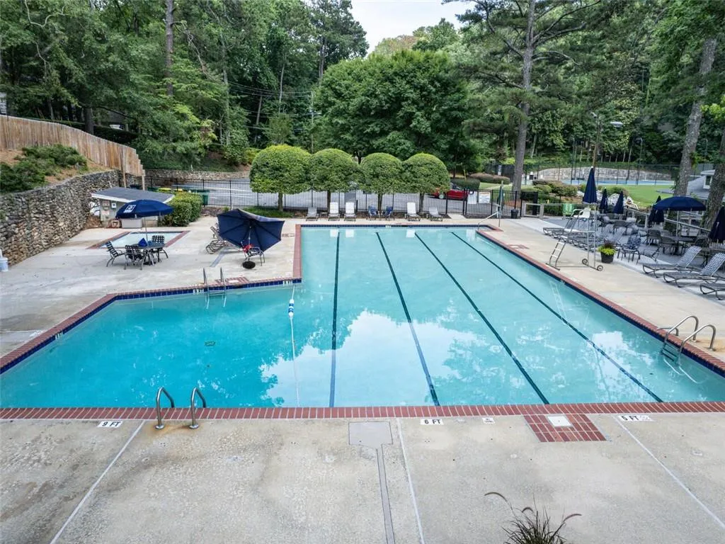 6695 Chesapeake Point Nw, Sandy Springs, Georgia 30328, 6 Bedrooms Bedrooms, ,3 BathroomsBathrooms,Residential,Sold,6695 Chesapeake Point Nw,7049025