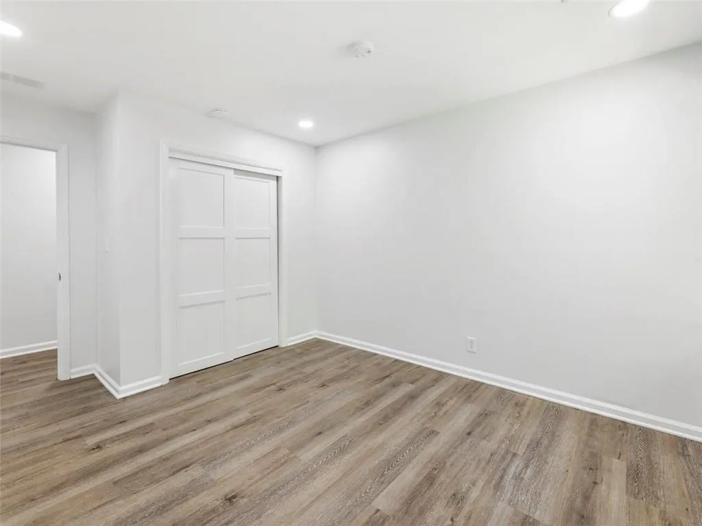 6695 Chesapeake Point Nw, Sandy Springs, Georgia 30328, 6 Bedrooms Bedrooms, ,3 BathroomsBathrooms,Residential,Sold,6695 Chesapeake Point Nw,7049025