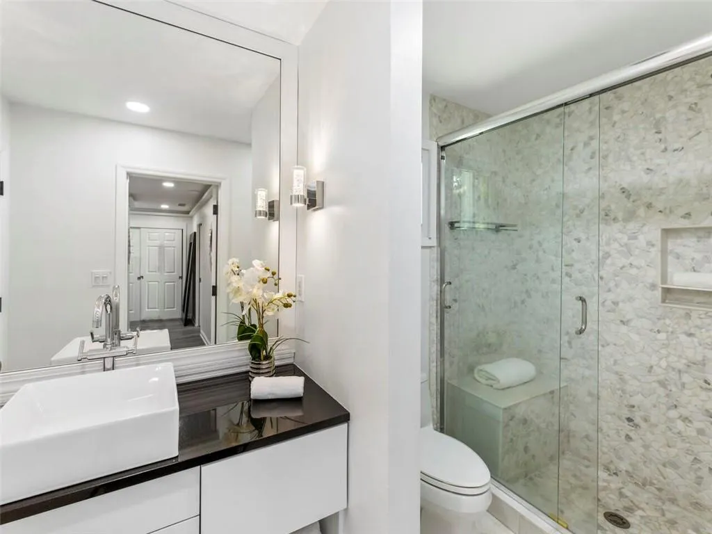 6695 Chesapeake Point Nw, Sandy Springs, Georgia 30328, 6 Bedrooms Bedrooms, ,3 BathroomsBathrooms,Residential,Sold,6695 Chesapeake Point Nw,7049025