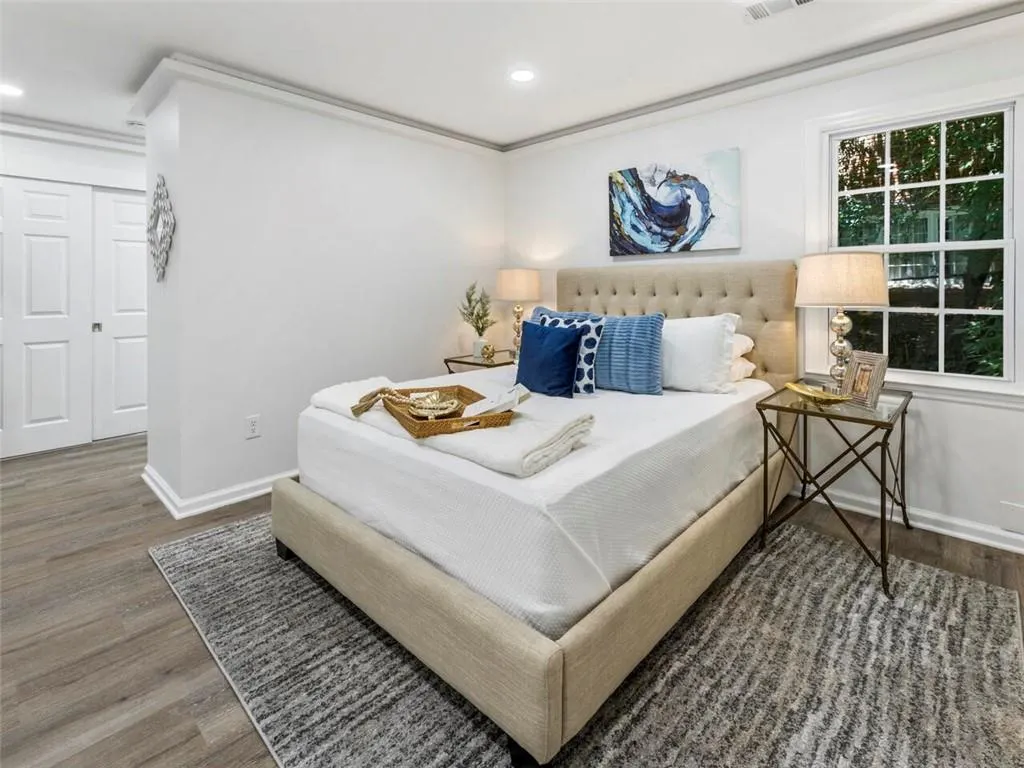 6695 Chesapeake Point Nw, Sandy Springs, Georgia 30328, 6 Bedrooms Bedrooms, ,3 BathroomsBathrooms,Residential,Sold,6695 Chesapeake Point Nw,7049025