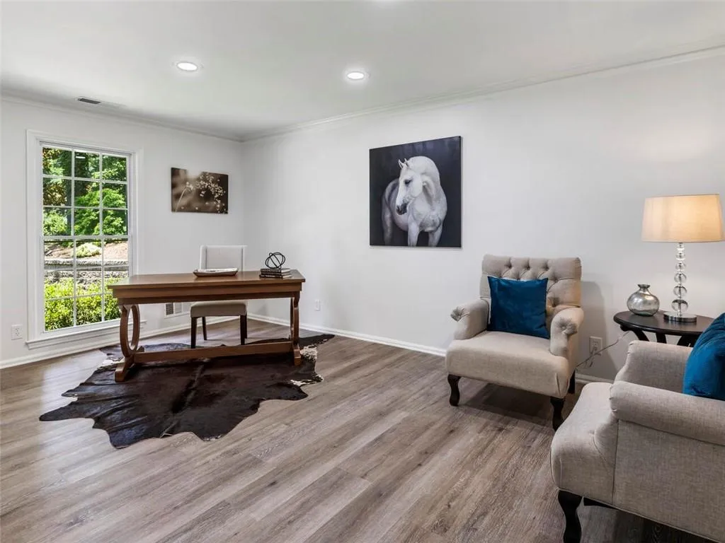 6695 Chesapeake Point Nw, Sandy Springs, Georgia 30328, 6 Bedrooms Bedrooms, ,3 BathroomsBathrooms,Residential,Sold,6695 Chesapeake Point Nw,7049025