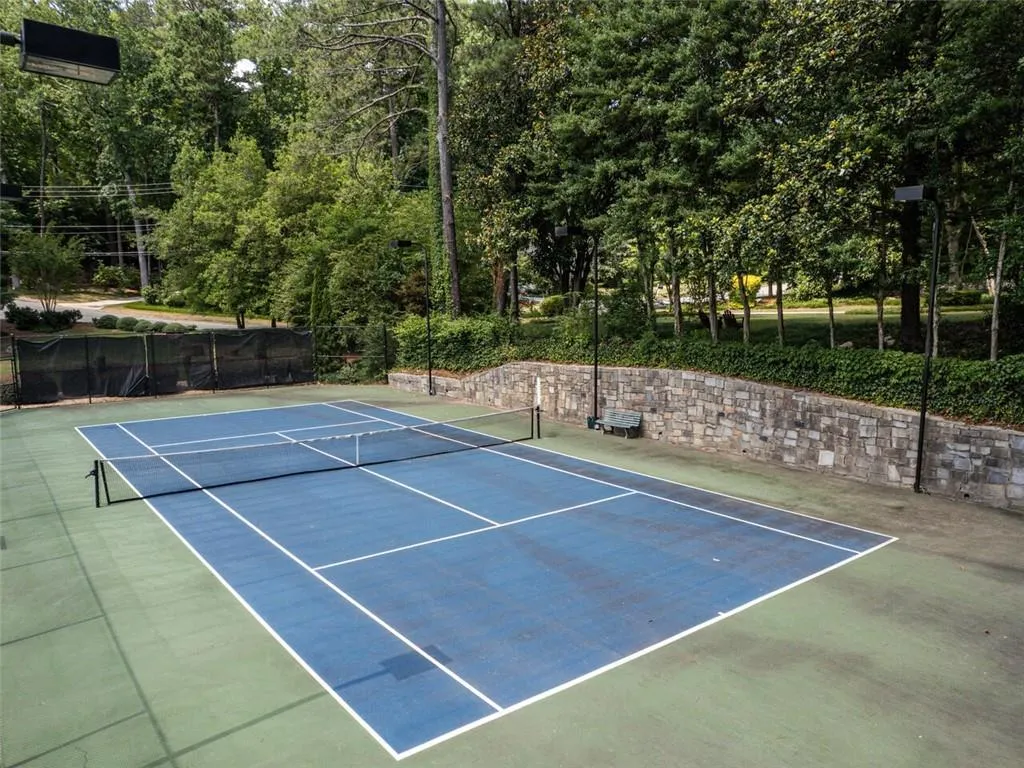 6695 Chesapeake Point Nw, Sandy Springs, Georgia 30328, 6 Bedrooms Bedrooms, ,3 BathroomsBathrooms,Residential,Sold,6695 Chesapeake Point Nw,7049025