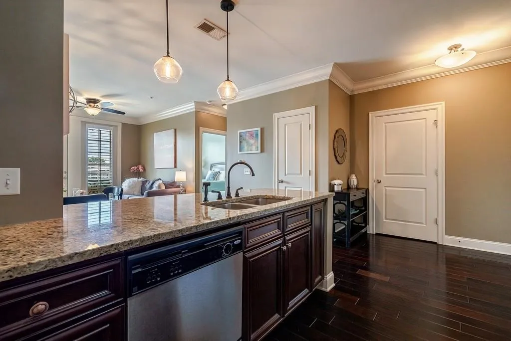 901 Abernathy Road Unit 6200, Sandy Springs, Georgia 30328, 2 Bedrooms Bedrooms, ,2 BathroomsBathrooms,Residential,Sold,901 Abernathy Road Unit 6200,6942402
