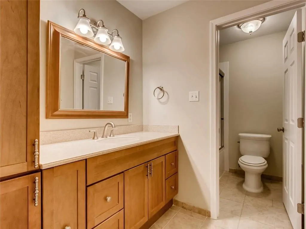 6520 Roswell Road Unit 95, Sandy Springs, Georgia 30328, 3 Bedrooms Bedrooms, ,2 BathroomsBathrooms,Residential,Sold,6520 Roswell Road Unit 95,6115628
