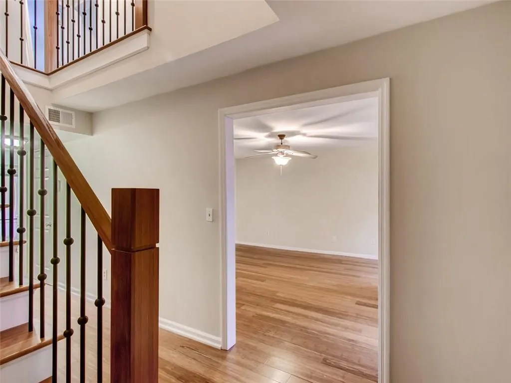 6520 Roswell Road Unit 95, Sandy Springs, Georgia 30328, 3 Bedrooms Bedrooms, ,2 BathroomsBathrooms,Residential,Sold,6520 Roswell Road Unit 95,6115628