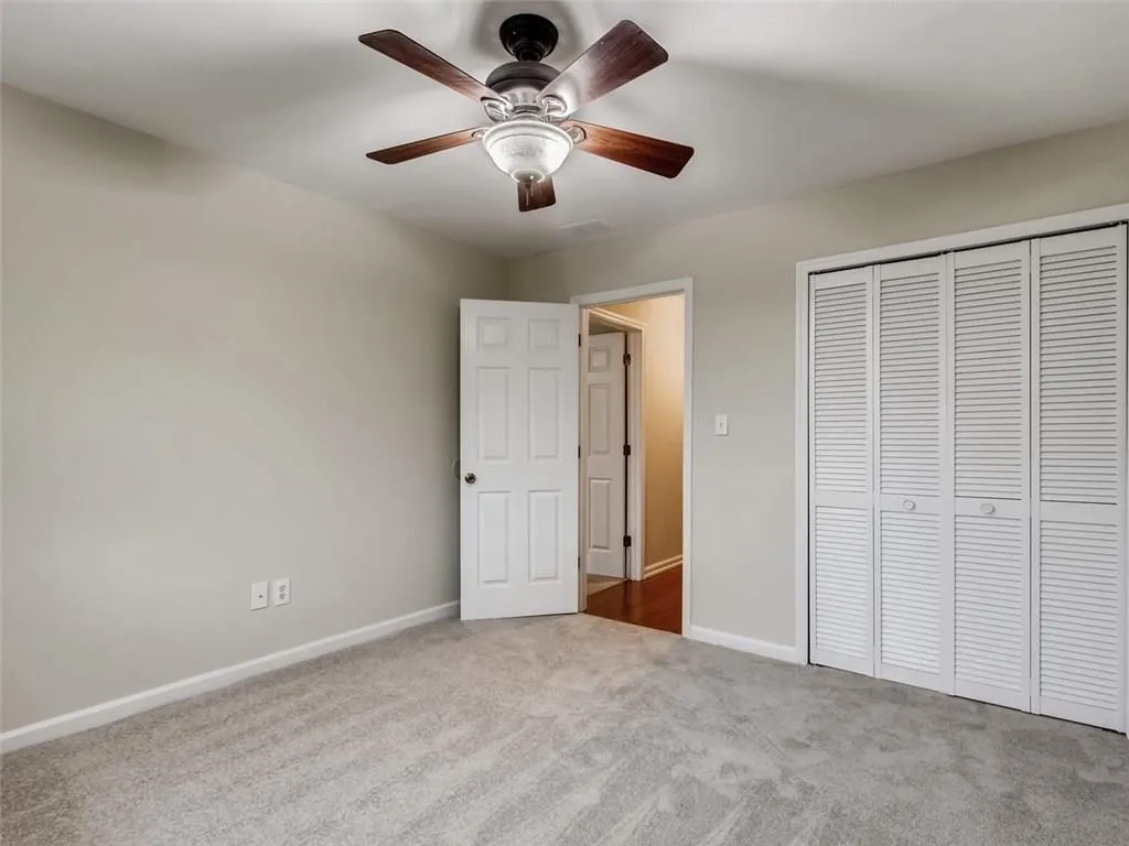 6520 Roswell Road Unit 95, Sandy Springs, Georgia 30328, 3 Bedrooms Bedrooms, ,2 BathroomsBathrooms,Residential,Sold,6520 Roswell Road Unit 95,6115628
