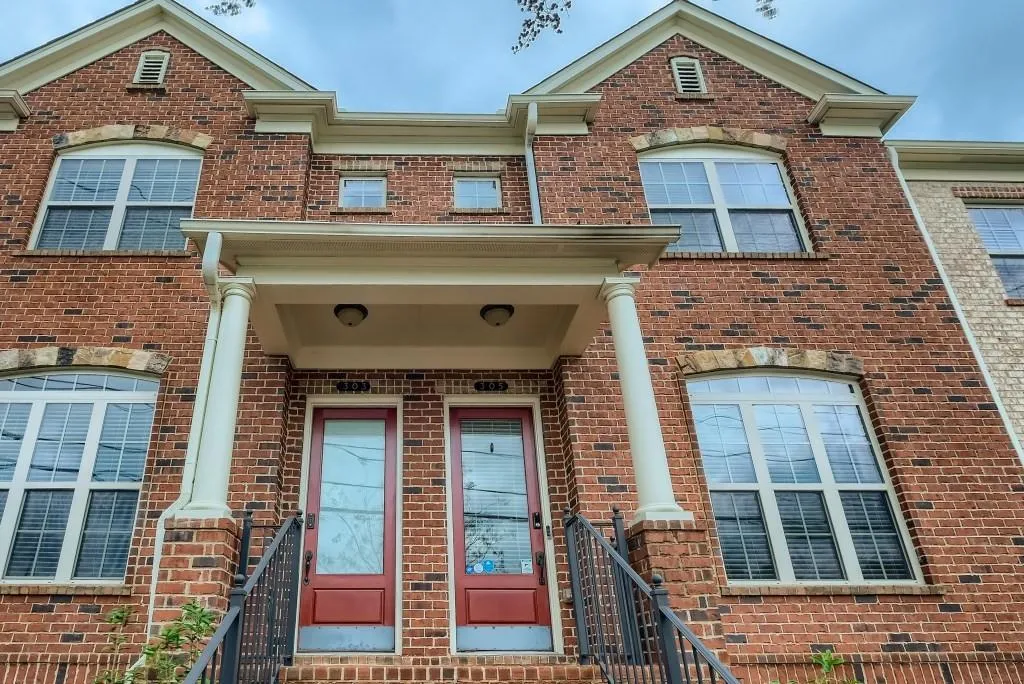 305 Alderwood Lane, Sandy Springs, Georgia 30328, 3 Bedrooms Bedrooms, ,3 BathroomsBathrooms,Residential,Sold,305 Alderwood Lane,7020149