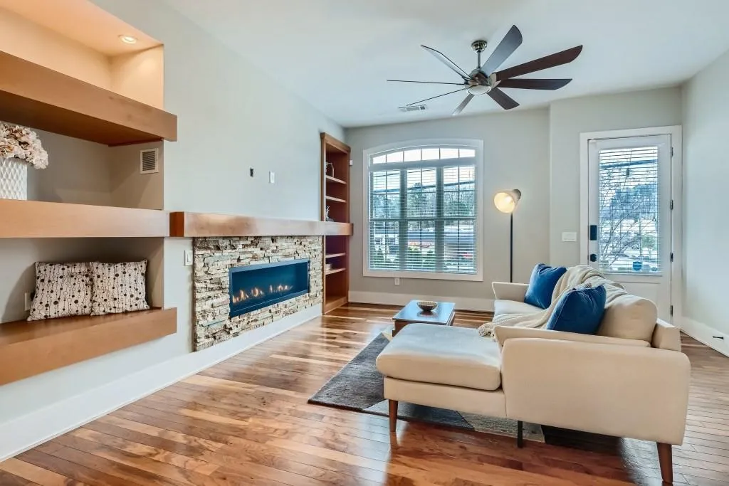 305 Alderwood Lane, Sandy Springs, Georgia 30328, 3 Bedrooms Bedrooms, ,3 BathroomsBathrooms,Residential,Sold,305 Alderwood Lane,7020149