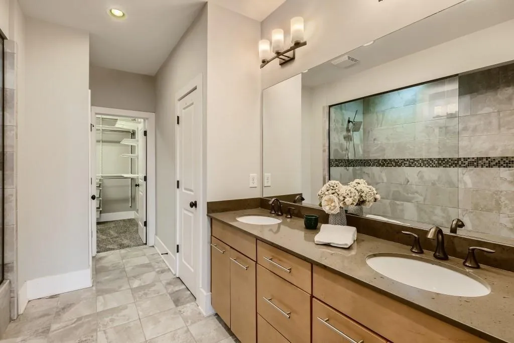 305 Alderwood Lane, Sandy Springs, Georgia 30328, 3 Bedrooms Bedrooms, ,3 BathroomsBathrooms,Residential,Sold,305 Alderwood Lane,7020149