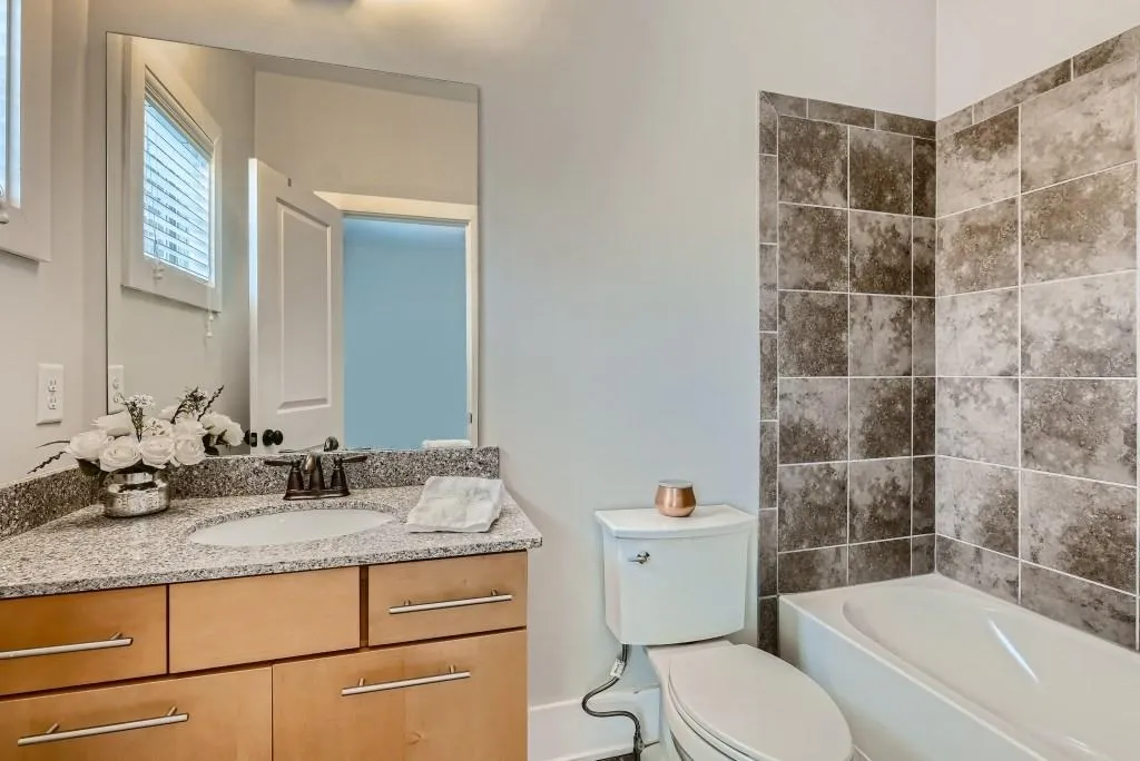 305 Alderwood Lane, Sandy Springs, Georgia 30328, 3 Bedrooms Bedrooms, ,3 BathroomsBathrooms,Residential,Sold,305 Alderwood Lane,7020149