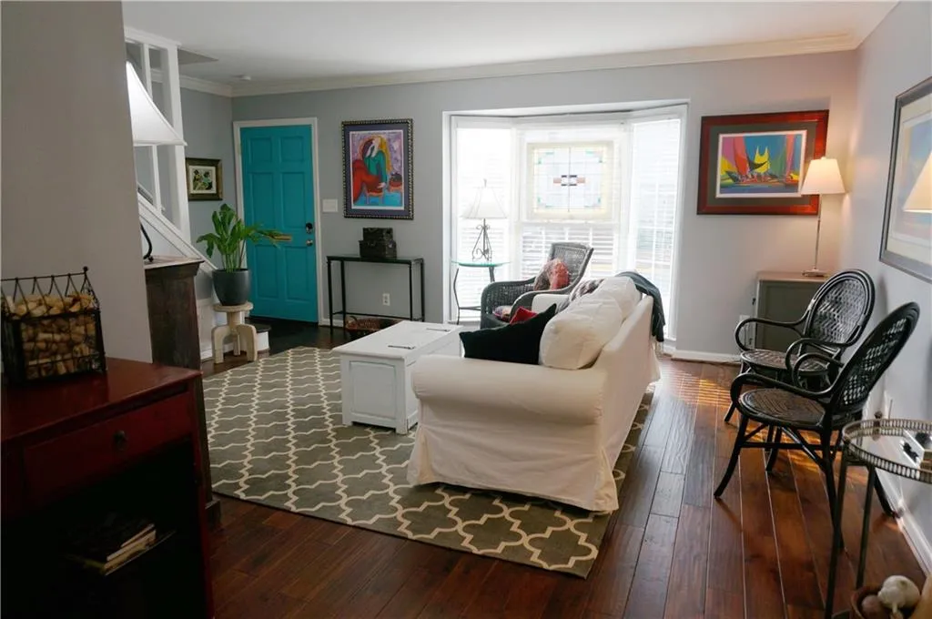 136 Peachtree Memorial Drive Nw Unit Nh-4, Atlanta, Georgia 30309, 2 Bedrooms Bedrooms, ,1 BathroomBathrooms,Residential,Sold,136 Peachtree Memorial Drive Nw Unit Nh-4,5825564