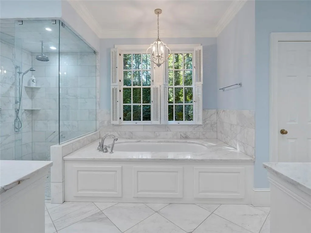 115 Old Stratton Chase, Atlanta, Georgia 30328, 6 Bedrooms Bedrooms, ,5 BathroomsBathrooms,Residential,Sold,115 Old Stratton Chase,6949505