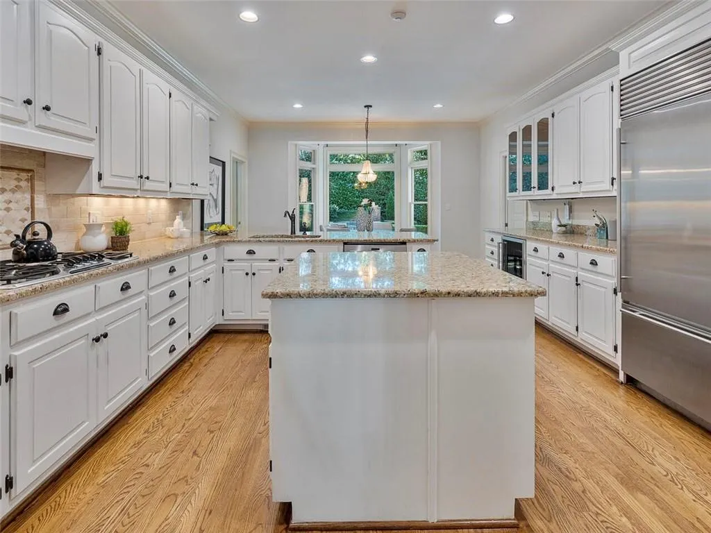 115 Old Stratton Chase, Atlanta, Georgia 30328, 6 Bedrooms Bedrooms, ,5 BathroomsBathrooms,Residential,Sold,115 Old Stratton Chase,6949505