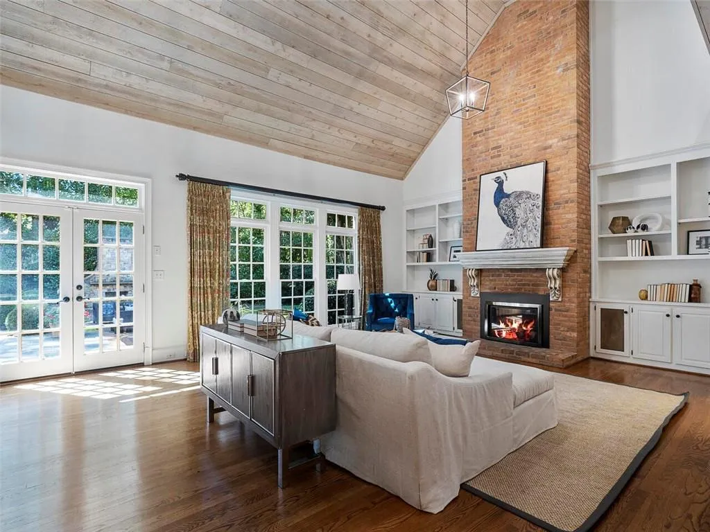 115 Old Stratton Chase, Atlanta, Georgia 30328, 6 Bedrooms Bedrooms, ,5 BathroomsBathrooms,Residential,Sold,115 Old Stratton Chase,6949505