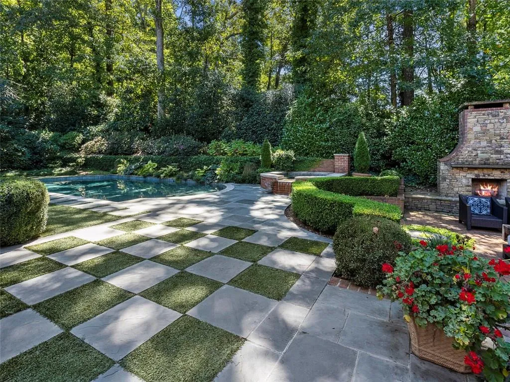 115 Old Stratton Chase, Atlanta, Georgia 30328, 6 Bedrooms Bedrooms, ,5 BathroomsBathrooms,Residential,Sold,115 Old Stratton Chase,6949505