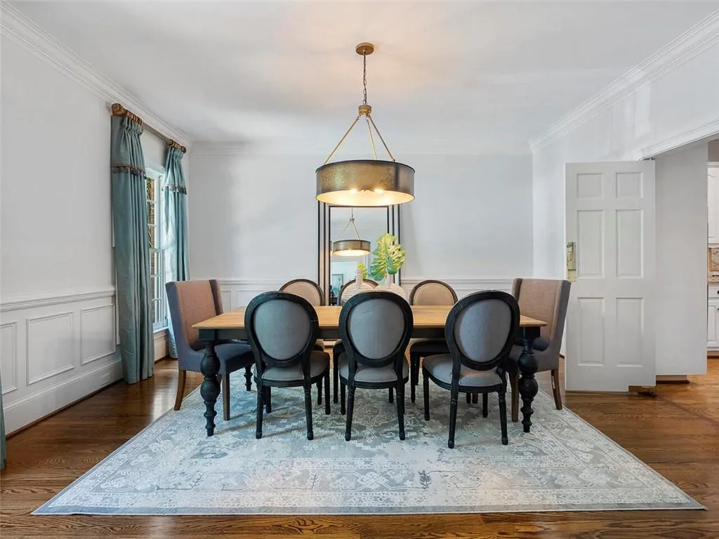 115 Old Stratton Chase, Atlanta, Georgia 30328, 6 Bedrooms Bedrooms, ,5 BathroomsBathrooms,Residential,Sold,115 Old Stratton Chase,6949505