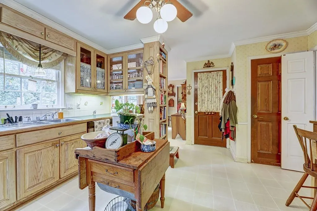 7545 Spalding Lane, Sandy Springs, Georgia 30350, 5 Bedrooms Bedrooms, ,2 BathroomsBathrooms,Residential,Sold,7545 Spalding Lane,6859799