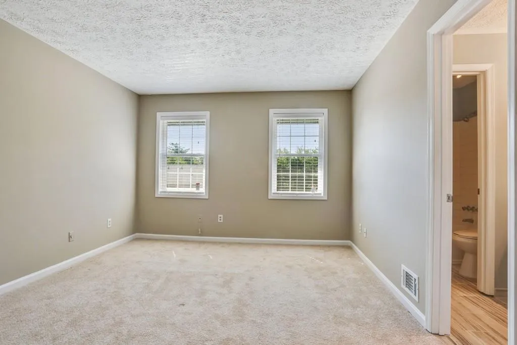 7750 Roswell Road Unit 2a, Sandy Springs, Georgia 30350, 2 Bedrooms Bedrooms, ,1 BathroomBathrooms,Residential,Sold,7750 Roswell Road Unit 2a,5882303