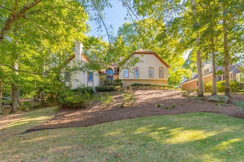 225 Wing Mill Road, Sandy Springs, Georgia 30350, 4 Bedrooms Bedrooms, ,3 BathroomsBathrooms,Residential,Sold,225 Wing Mill Road,6090080