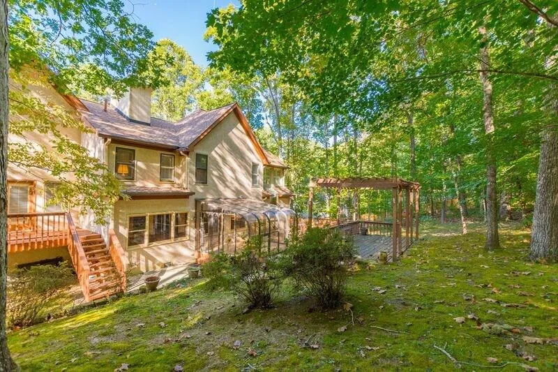 225 Wing Mill Road, Sandy Springs, Georgia 30350, 4 Bedrooms Bedrooms, ,3 BathroomsBathrooms,Residential,Sold,225 Wing Mill Road,6090080