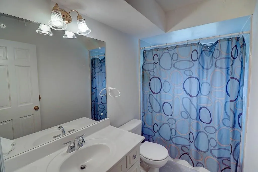 7191 Twin Branch Court, Sandy Springs, Georgia 30328, 4 Bedrooms Bedrooms, ,3 BathroomsBathrooms,Residential,Sold,7191 Twin Branch Court,5716227