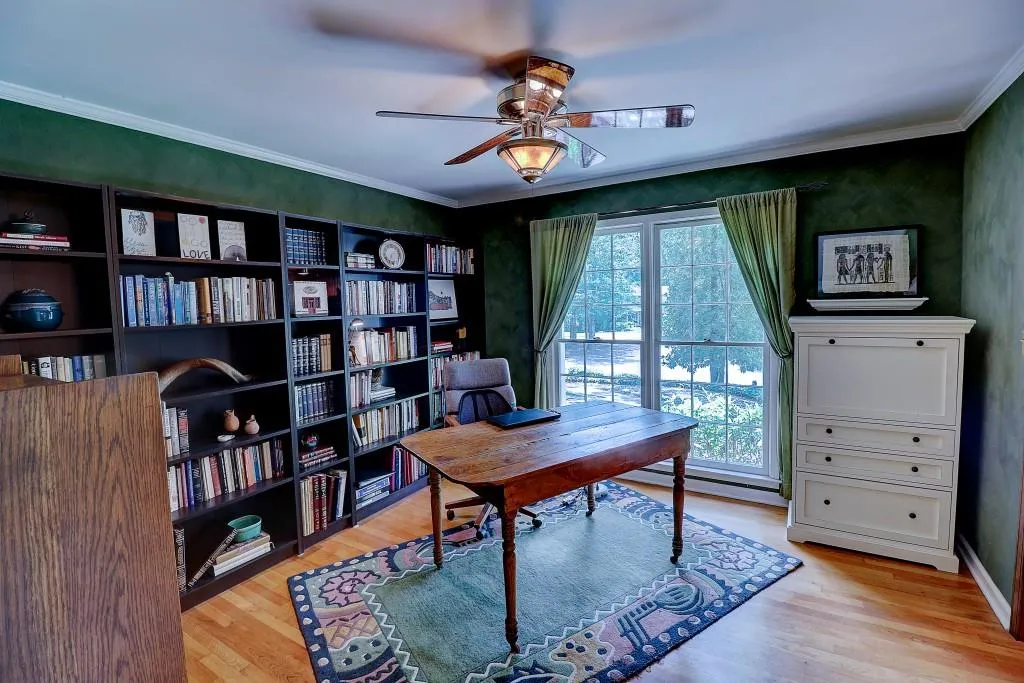 7191 Twin Branch Court, Sandy Springs, Georgia 30328, 4 Bedrooms Bedrooms, ,3 BathroomsBathrooms,Residential,Sold,7191 Twin Branch Court,5716227