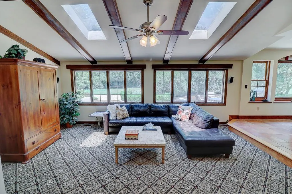 7191 Twin Branch Court, Sandy Springs, Georgia 30328, 4 Bedrooms Bedrooms, ,3 BathroomsBathrooms,Residential,Sold,7191 Twin Branch Court,5716227