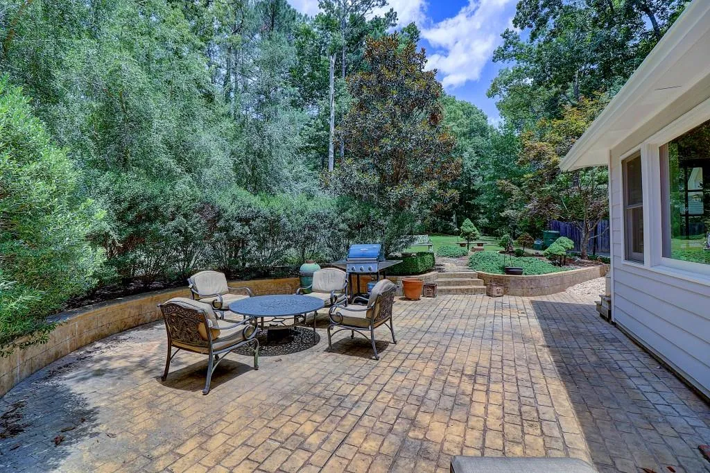 7191 Twin Branch Court, Sandy Springs, Georgia 30328, 4 Bedrooms Bedrooms, ,3 BathroomsBathrooms,Residential,Sold,7191 Twin Branch Court,5716227