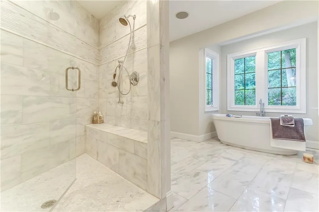 990 Riverside Trace, Atlanta, Georgia 30328, 6 Bedrooms Bedrooms, ,5 BathroomsBathrooms,Residential,Sold,990 Riverside Trace,6565869