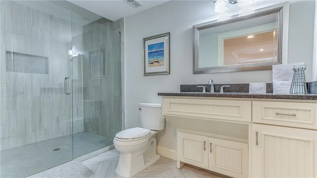 990 Riverside Trace, Atlanta, Georgia 30328, 6 Bedrooms Bedrooms, ,5 BathroomsBathrooms,Residential,Sold,990 Riverside Trace,6565869