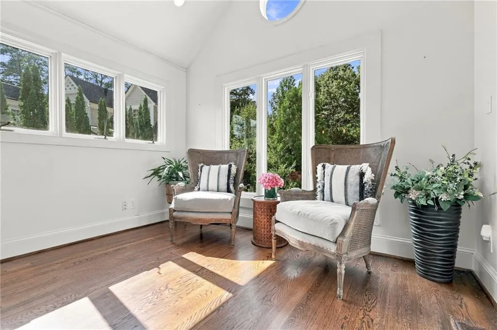 656 Darlington Road Ne, Atlanta, Georgia 30305, 3 Bedrooms Bedrooms, 0 ,2 BathroomsBathrooms,Residential,For Sale,656 Darlington Road Ne,7837946
