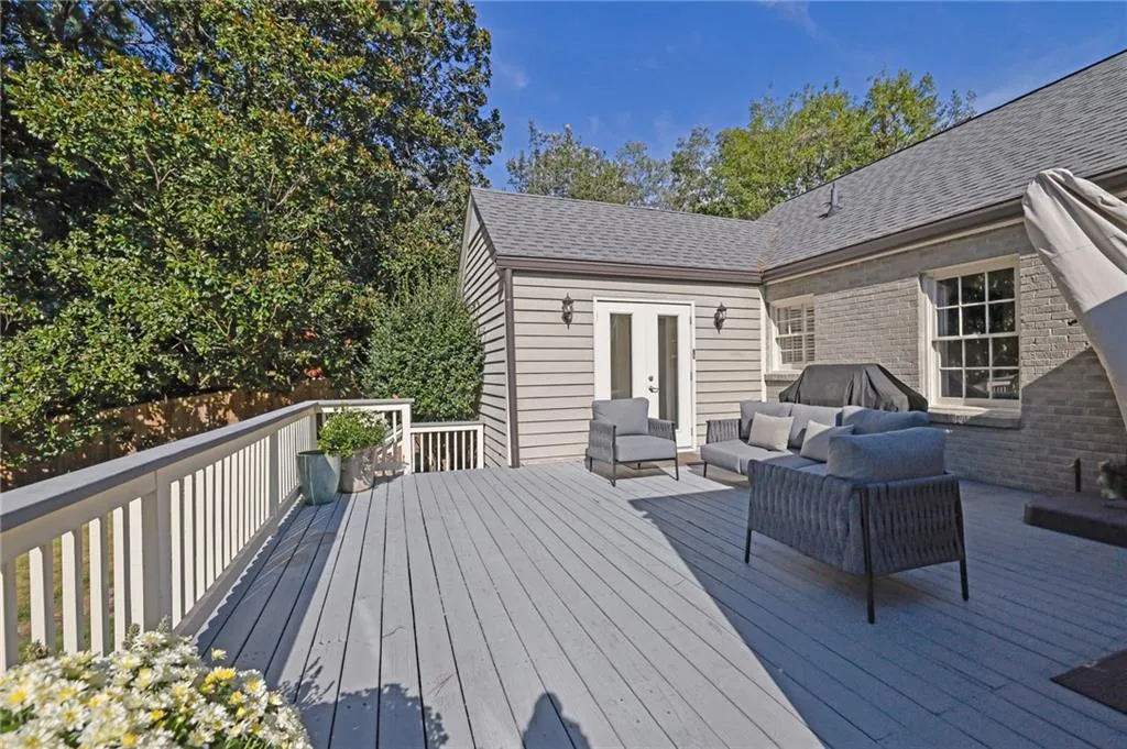 656 Darlington Road Ne, Atlanta, Georgia 30305, 3 Bedrooms Bedrooms, 0 ,2 BathroomsBathrooms,Residential,For Sale,656 Darlington Road Ne,7837946