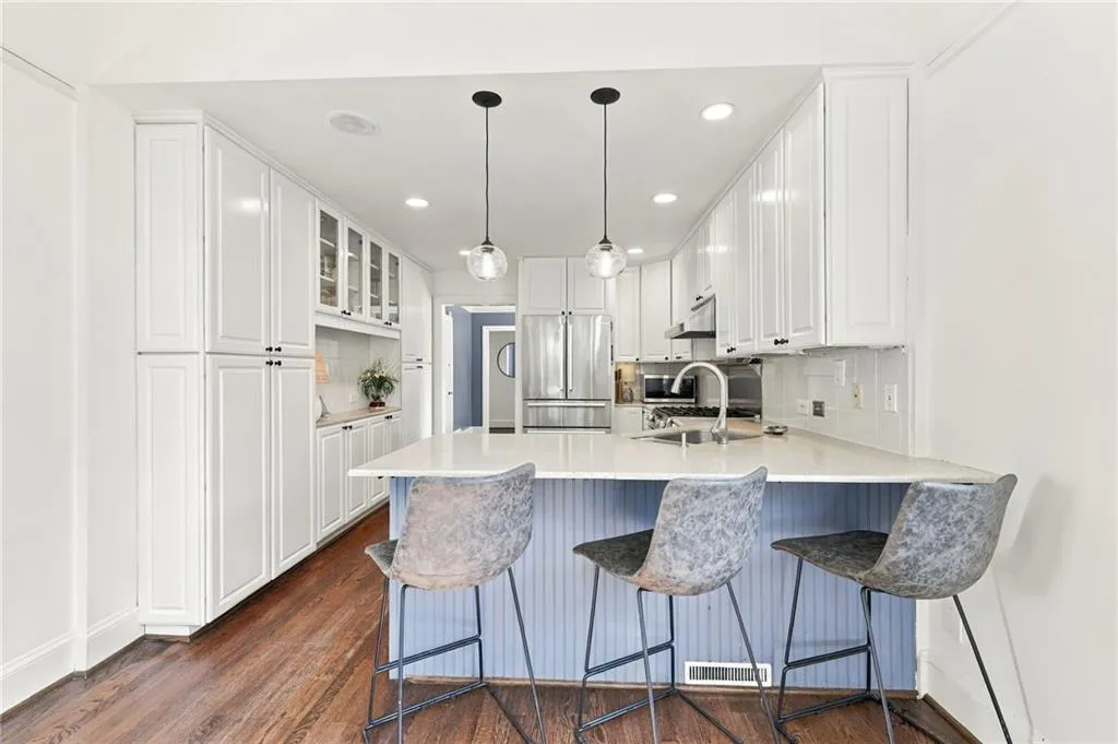 656 Darlington Road Ne, Atlanta, Georgia 30305, 3 Bedrooms Bedrooms, 0 ,2 BathroomsBathrooms,Residential,For Sale,656 Darlington Road Ne,7837946