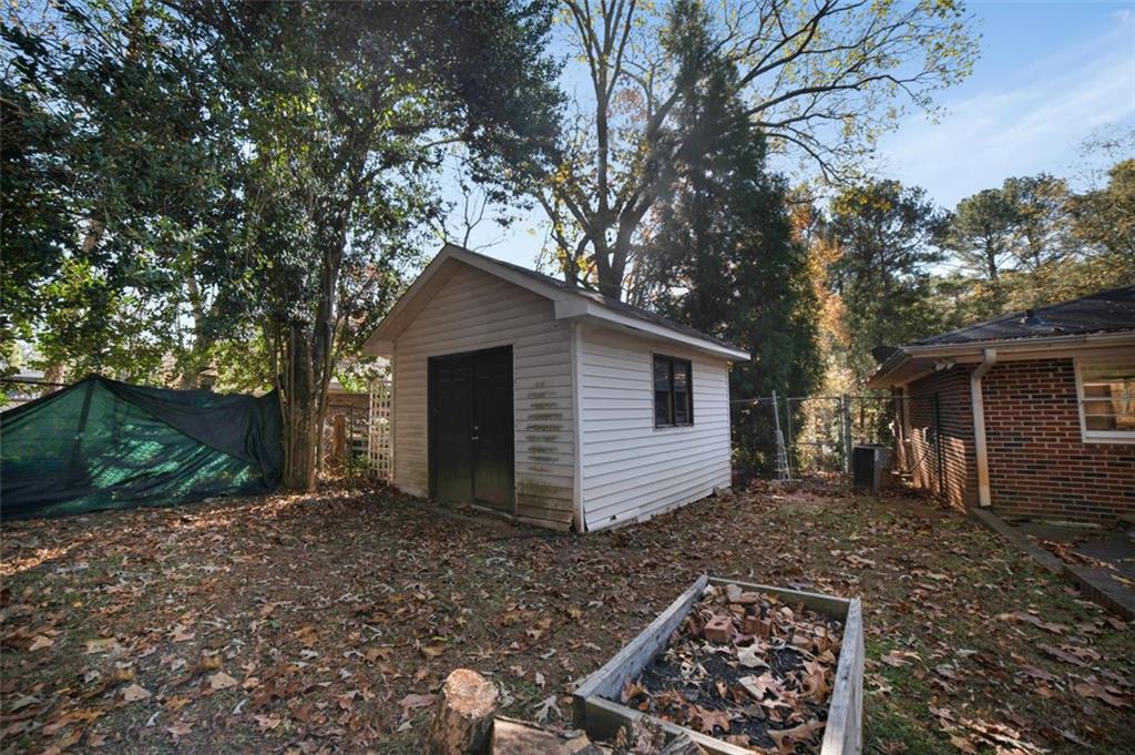 636 PAULEY Place, Sandy Springs, Georgia 30328, 3 Bedrooms Bedrooms, ,2 BathroomsBathrooms,Residential,Sold,636 PAULEY Place,7308242
