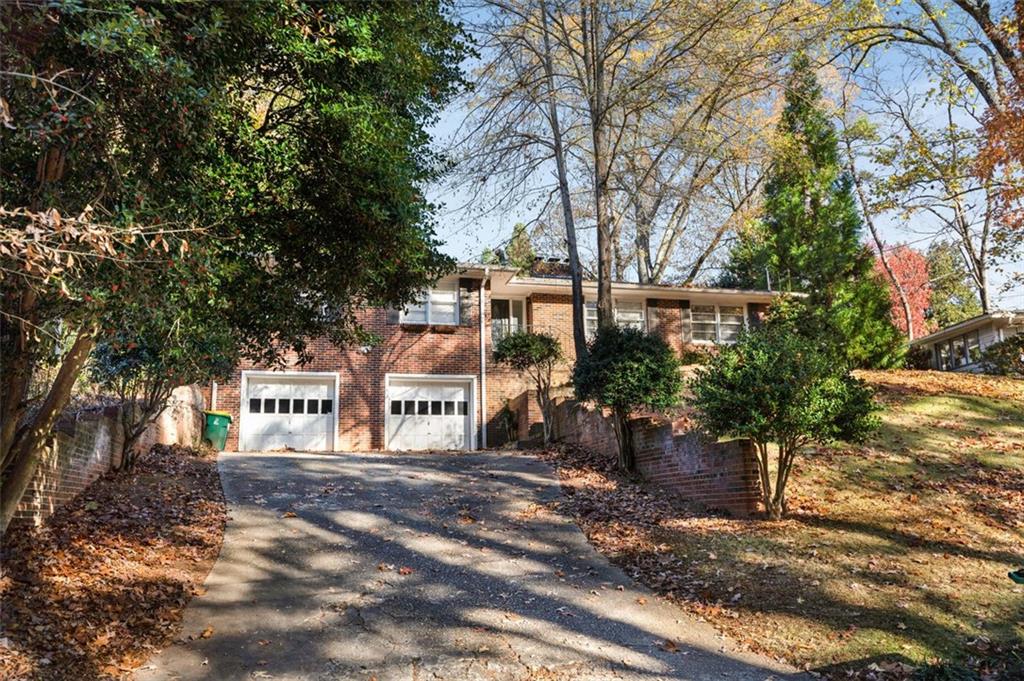 636 PAULEY Place, Sandy Springs, Georgia 30328, 3 Bedrooms Bedrooms, ,2 BathroomsBathrooms,Residential,Sold,636 PAULEY Place,7308242