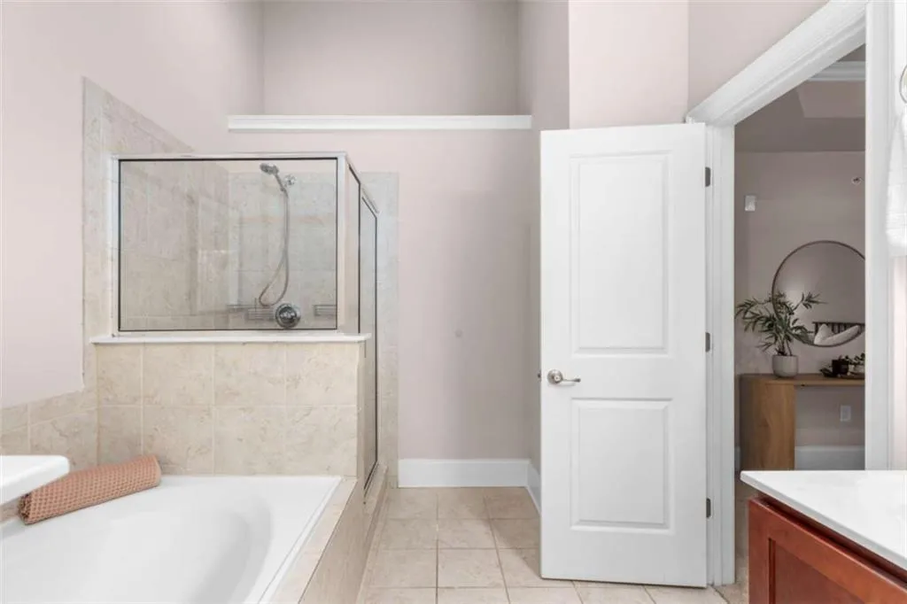 853 Perennial Drive, Atlanta, Georgia 30328, 3 Bedrooms Bedrooms, ,2 BathroomsBathrooms,Residential,For Sale,853 Perennial Drive,7625273