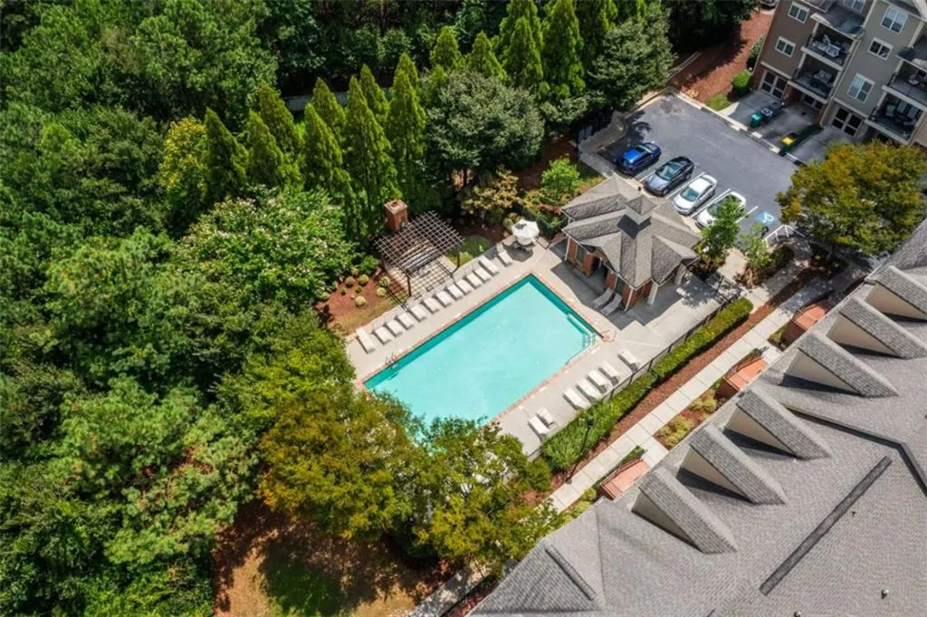 853 Perennial Drive, Atlanta, Georgia 30328, 3 Bedrooms Bedrooms, ,2 BathroomsBathrooms,Residential,For Sale,853 Perennial Drive,7625273