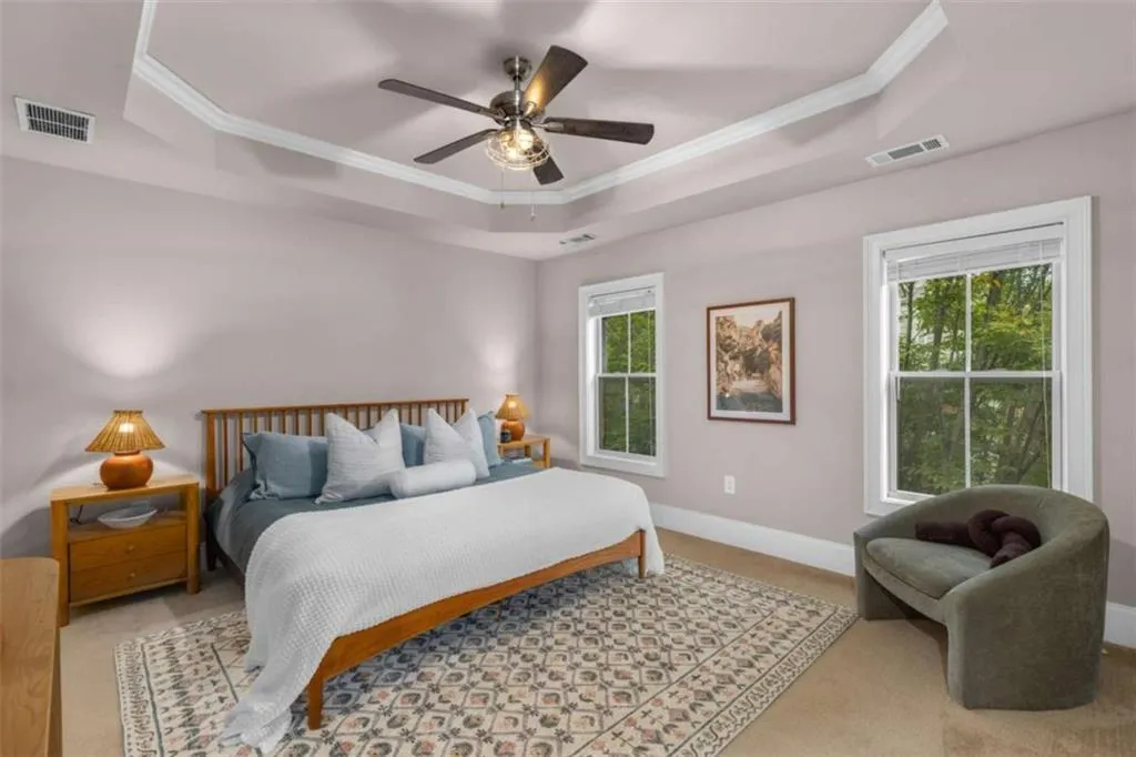 853 Perennial Drive, Atlanta, Georgia 30328, 3 Bedrooms Bedrooms, ,2 BathroomsBathrooms,Residential,For Sale,853 Perennial Drive,7625273