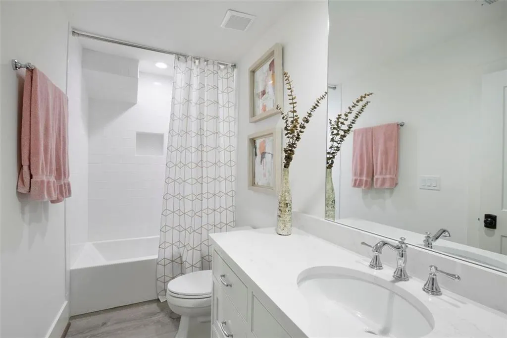 6860 Heathfield Drive Nw, Sandy Springs, Georgia 30328, 5 Bedrooms Bedrooms, ,5 BathroomsBathrooms,Residential,Sold,6860 Heathfield Drive Nw,7479735