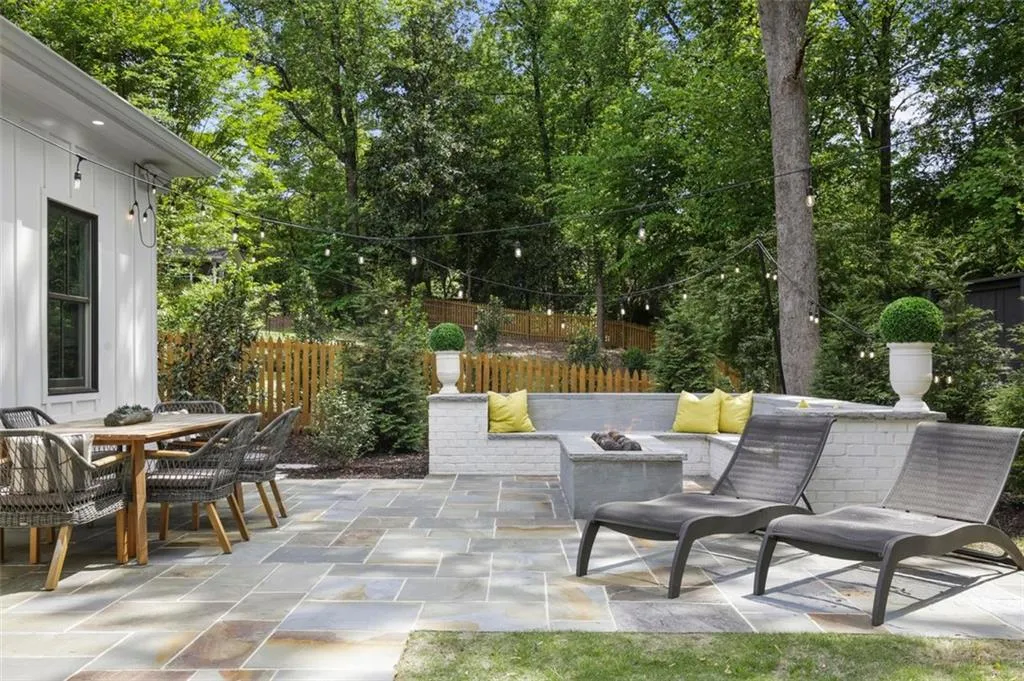 6860 Heathfield Drive Nw, Sandy Springs, Georgia 30328, 5 Bedrooms Bedrooms, ,5 BathroomsBathrooms,Residential,Sold,6860 Heathfield Drive Nw,7479735