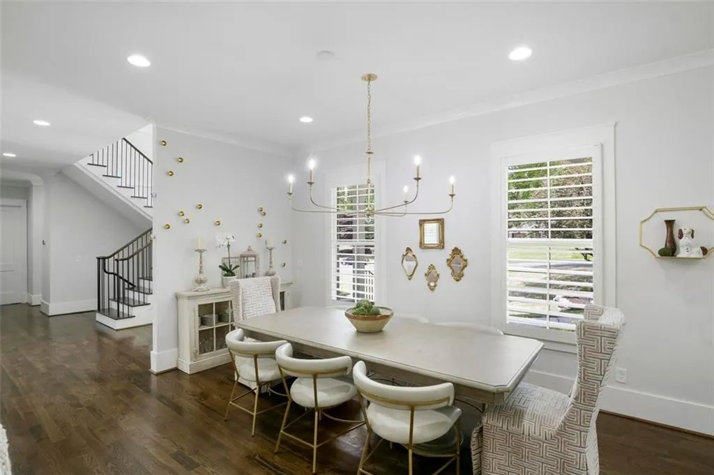 6860 Heathfield Drive Nw, Sandy Springs, Georgia 30328, 5 Bedrooms Bedrooms, ,5 BathroomsBathrooms,Residential,Sold,6860 Heathfield Drive Nw,7479735