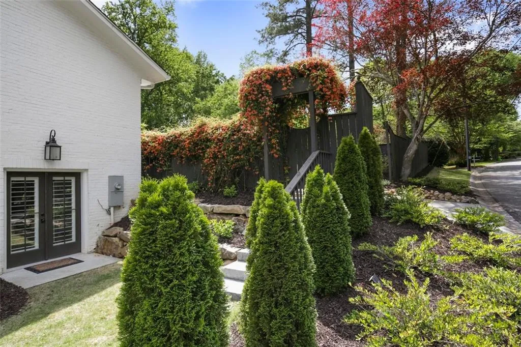 6860 Heathfield Drive Nw, Sandy Springs, Georgia 30328, 5 Bedrooms Bedrooms, ,5 BathroomsBathrooms,Residential,Sold,6860 Heathfield Drive Nw,7479735