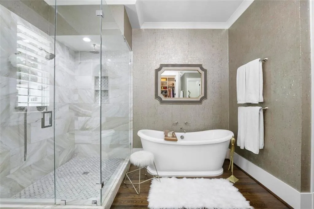 6860 Heathfield Drive Nw, Sandy Springs, Georgia 30328, 5 Bedrooms Bedrooms, ,5 BathroomsBathrooms,Residential,Sold,6860 Heathfield Drive Nw,7479735