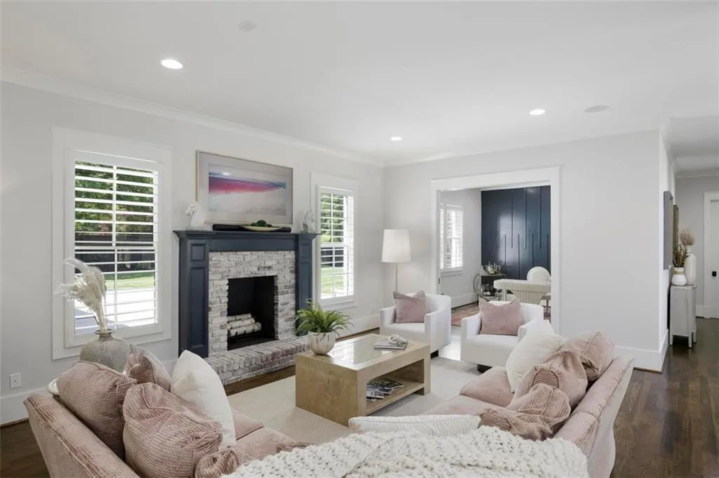 6860 Heathfield Drive Nw, Sandy Springs, Georgia 30328, 5 Bedrooms Bedrooms, ,5 BathroomsBathrooms,Residential,Sold,6860 Heathfield Drive Nw,7479735