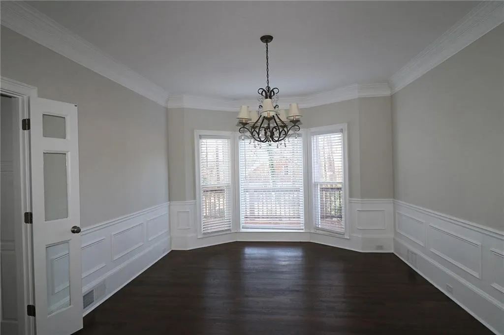 2110 Dunwoody Heritage Drive, Sandy Springs, Georgia 30350, 6 Bedrooms Bedrooms, ,5 BathroomsBathrooms,Residential,Sold,2110 Dunwoody Heritage Drive,6695307
