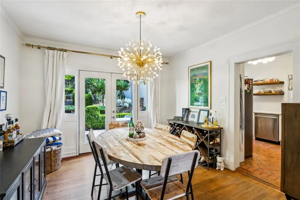 200 Eureka Drive Ne, Atlanta, Georgia 30305, 3 Bedrooms Bedrooms, ,2 BathroomsBathrooms,Residential,For Sale,200 Eureka Drive Ne,7623015